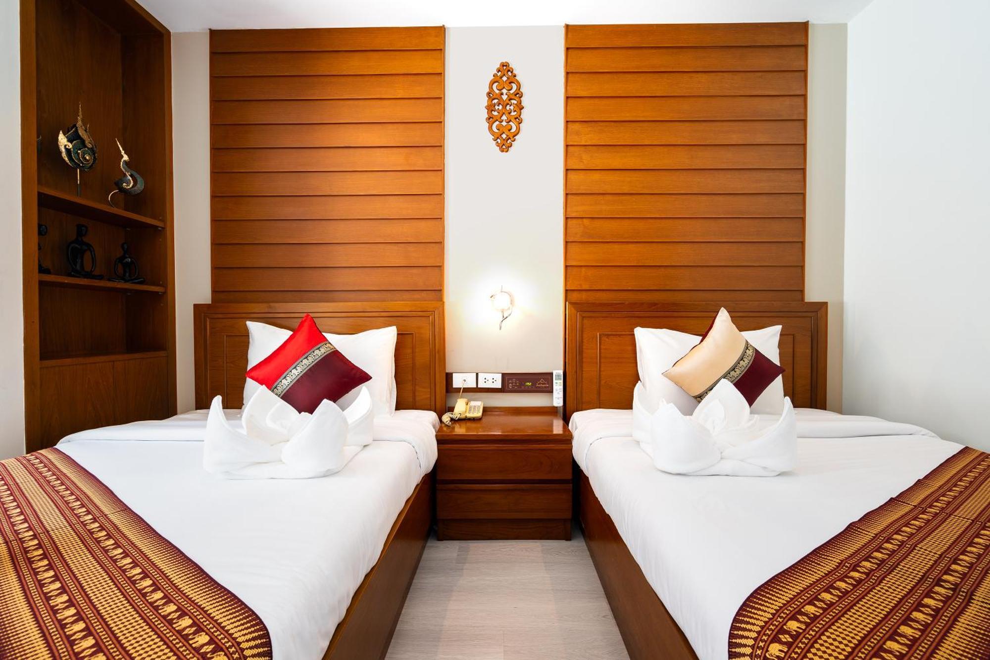 Baan Sukhumvit Soi 18 Hotel Bangkok Buitenkant foto