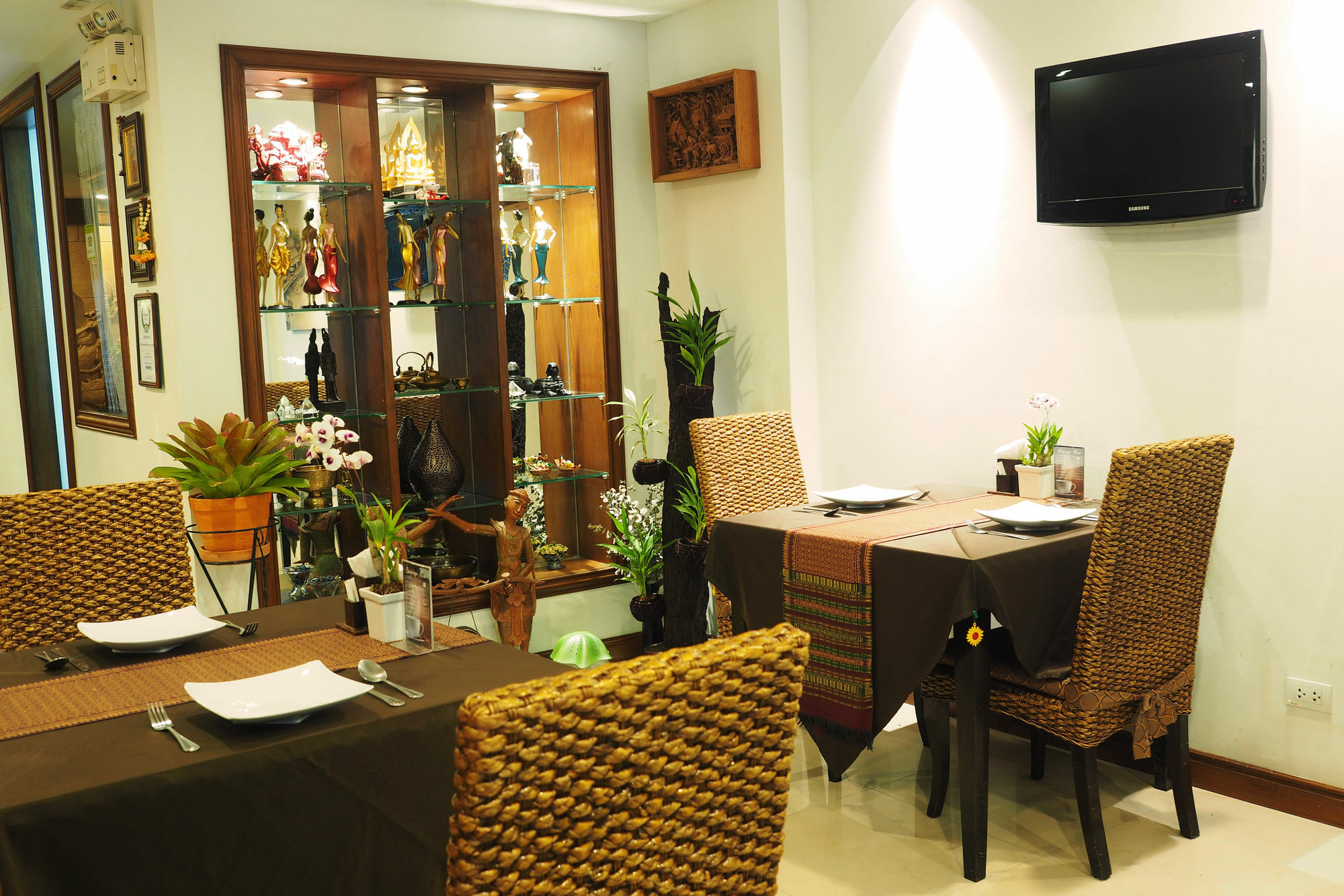 Baan Sukhumvit Soi 18 Hotel Bangkok Buitenkant foto